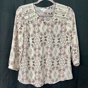 Maurices floral peasant blouse with lace